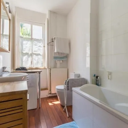House La Ville En Prose Casa vacanze *